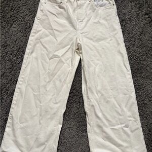 H&M White Cut Off Pants